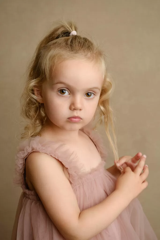 child-model-fine-art-portrait-photography-lincoln